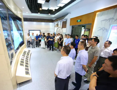 反腐倡廉，警鐘長鳴! 山影組織參觀警示教育基地